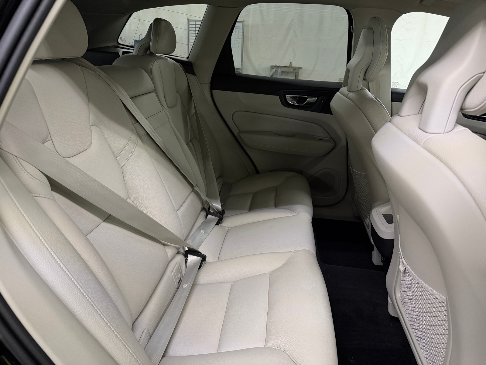 Thumbnail: 2018 Volvo XC60 - 5