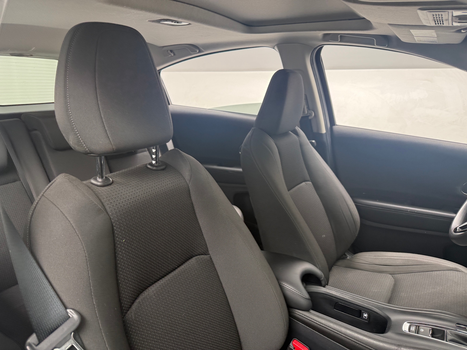 Thumbnail: 2020 Honda HR-V - 2