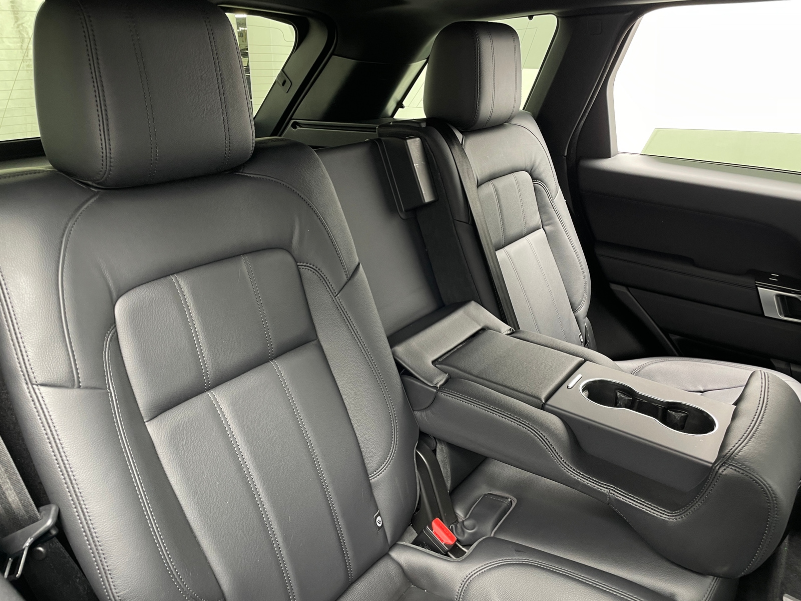 Thumbnail: 2020 Land Rover Range Rover Sport - 6