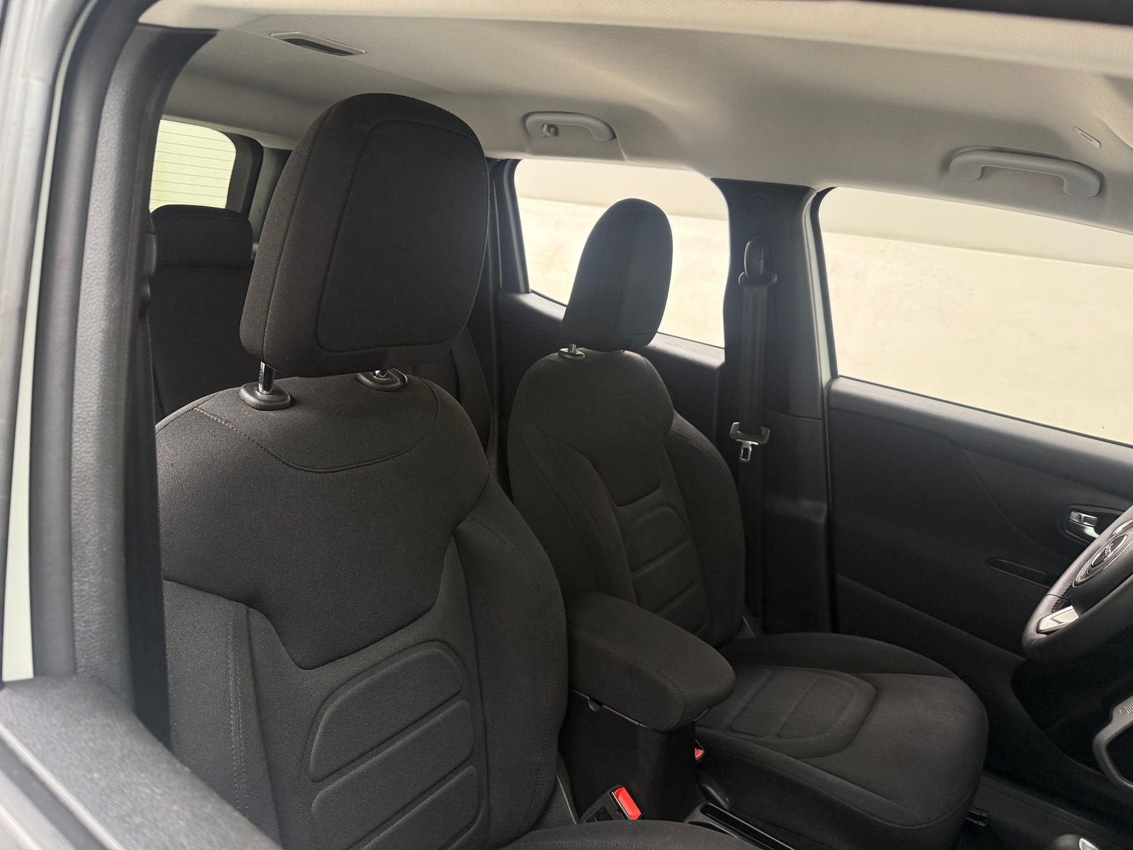Thumbnail: 2020 Jeep Renegade - 2