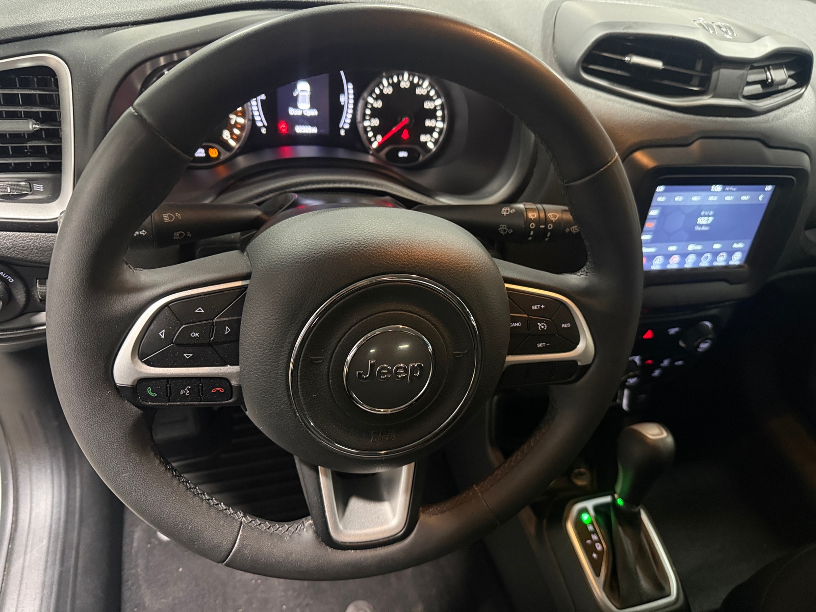 Thumbnail: 2020 Jeep Renegade - 5
