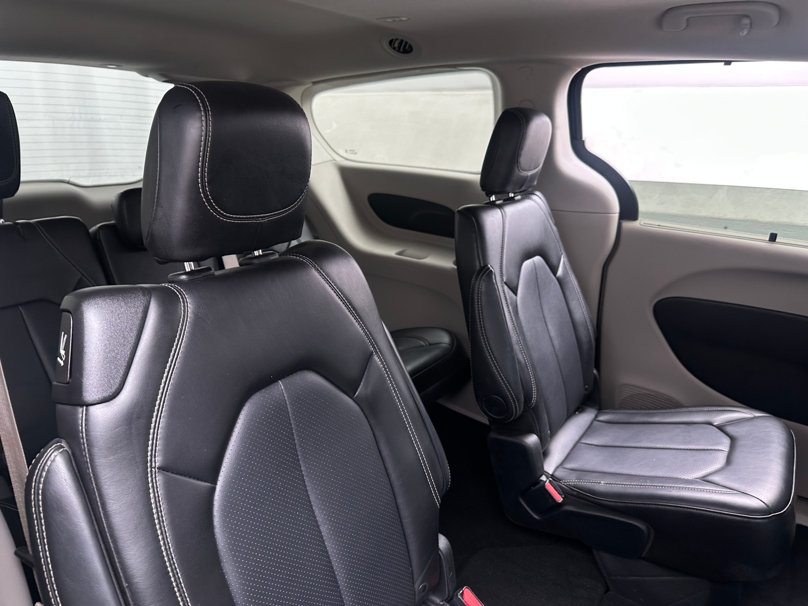 Thumbnail: 2024 Chrysler Pacifica - 5