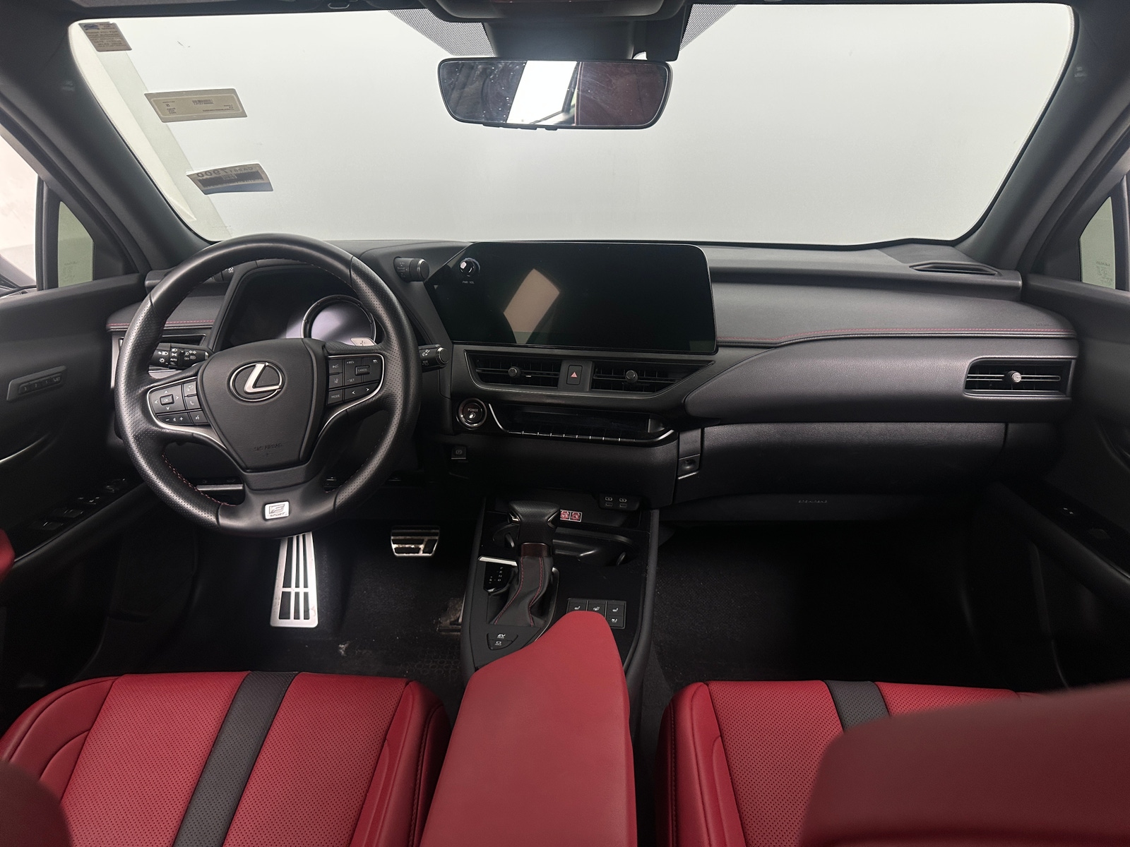 Thumbnail: 2023 Lexus UX - 3