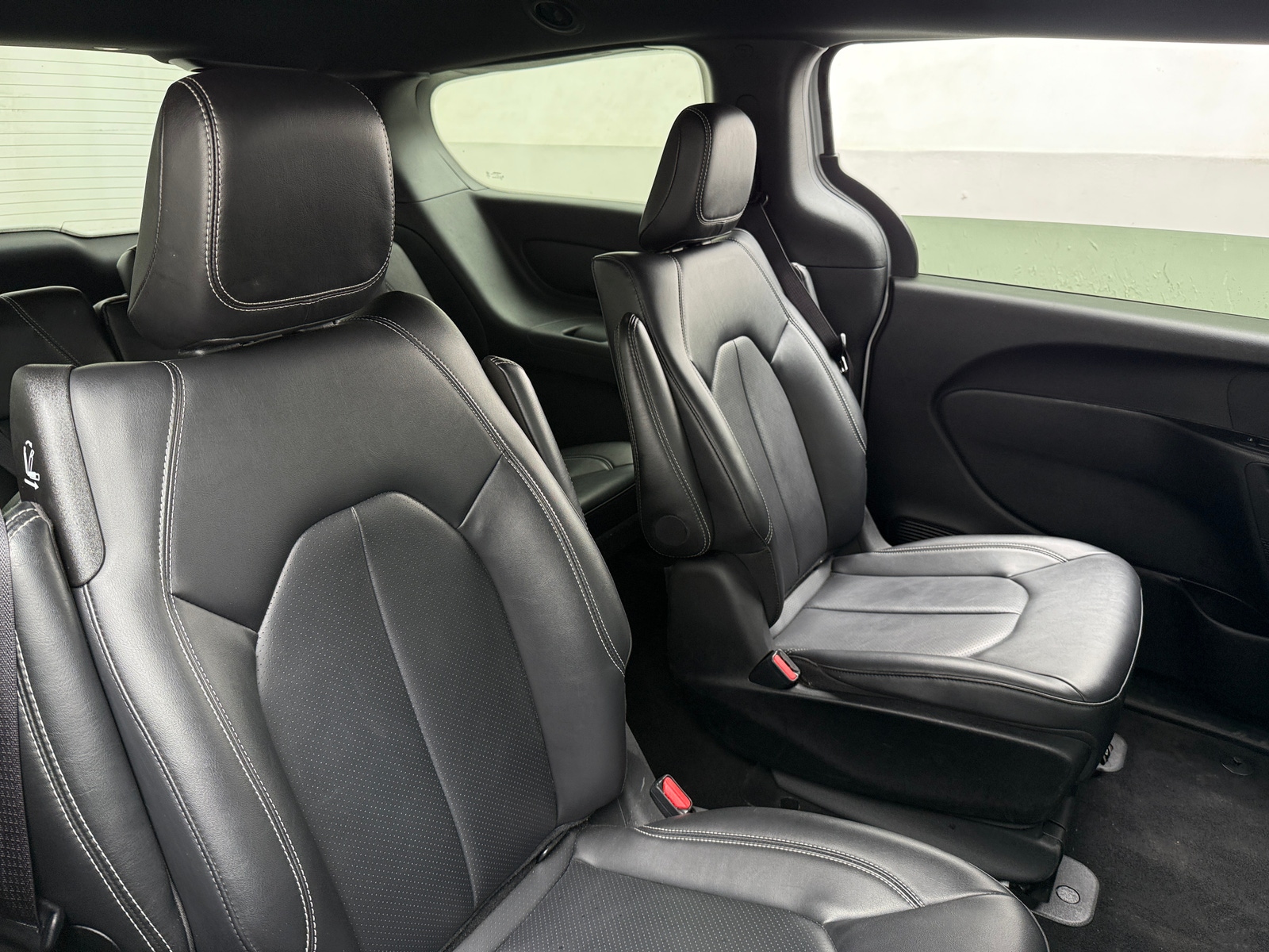Thumbnail: 2024 Chrysler Pacifica - 5