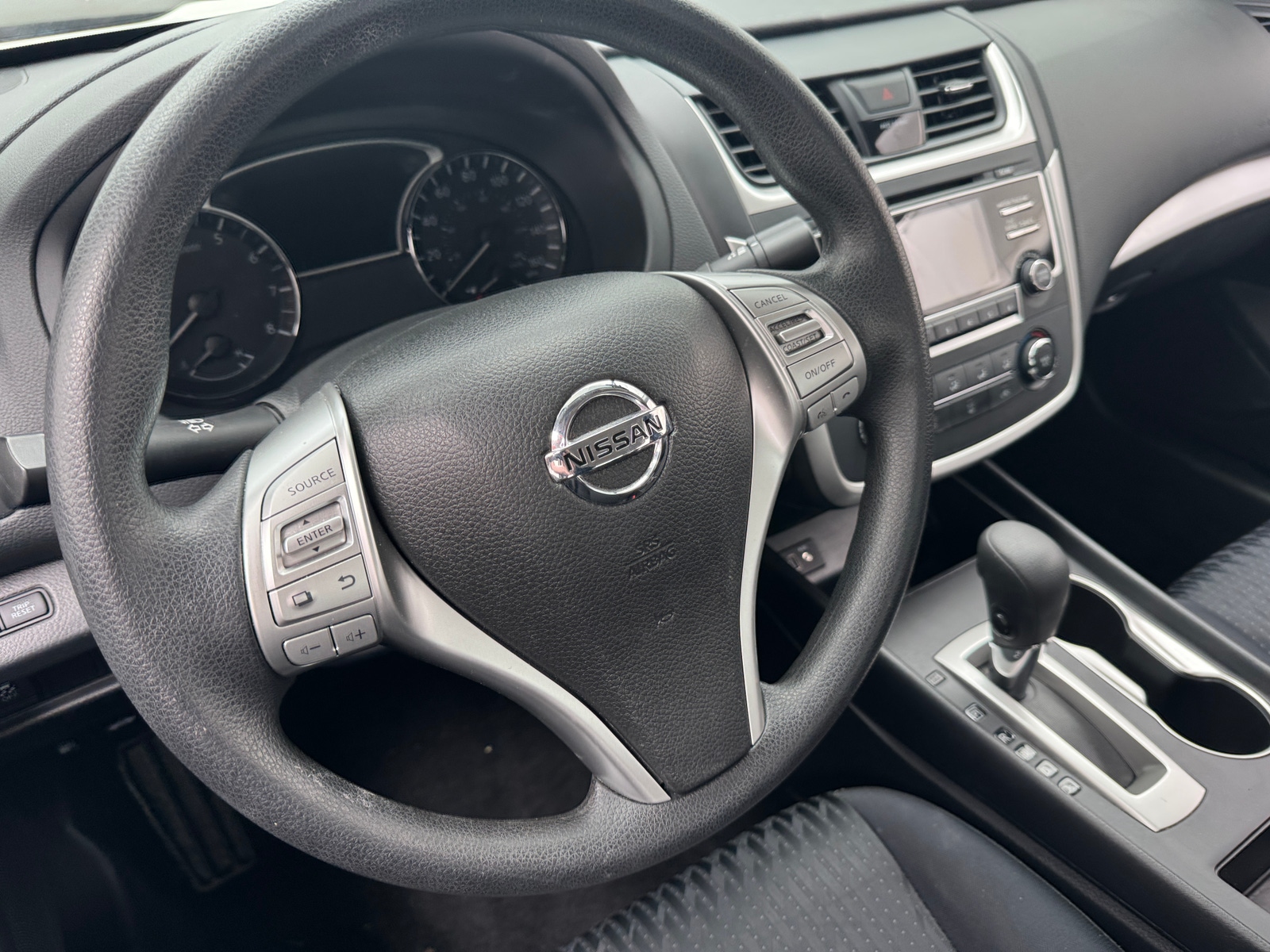 Thumbnail: 2018 Nissan Altima - 5