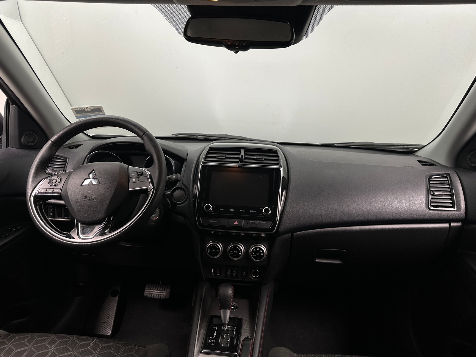 Thumbnail: 2024 Mitsubishi Outlander Sport - 3
