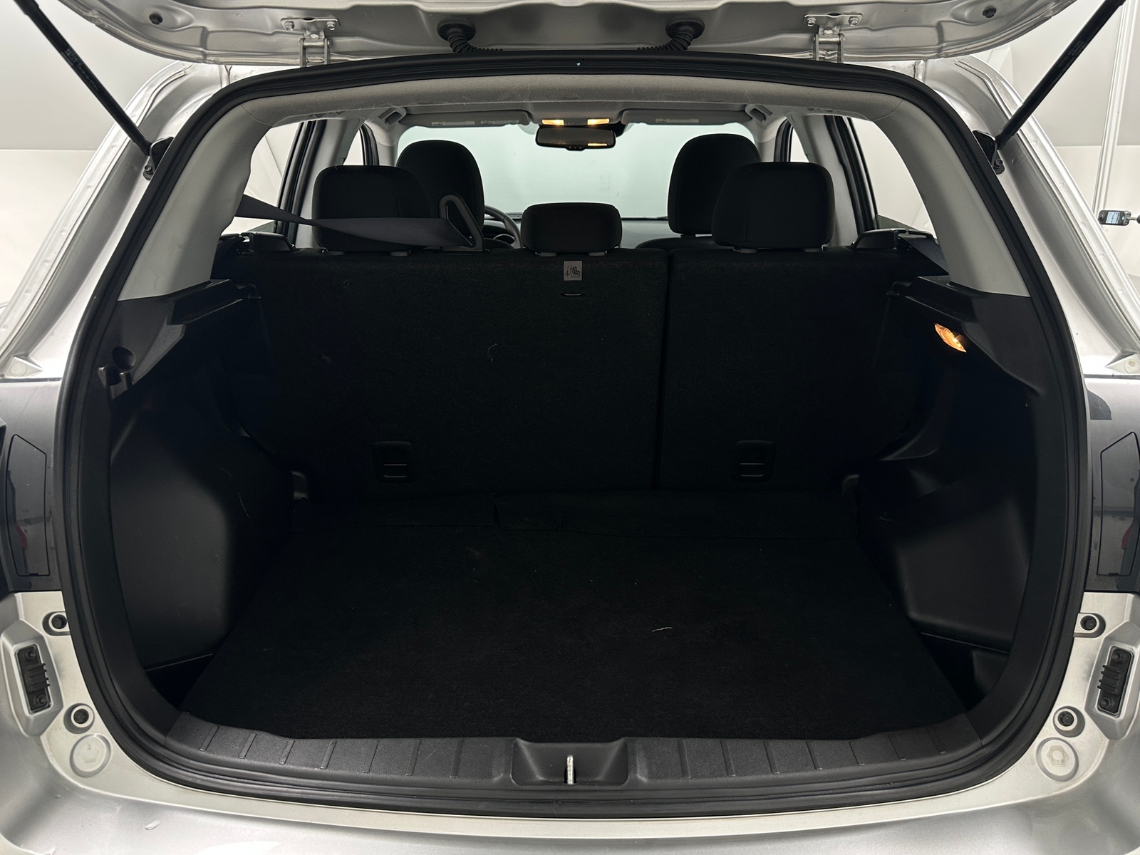 Thumbnail: 2024 Mitsubishi Outlander Sport - 7