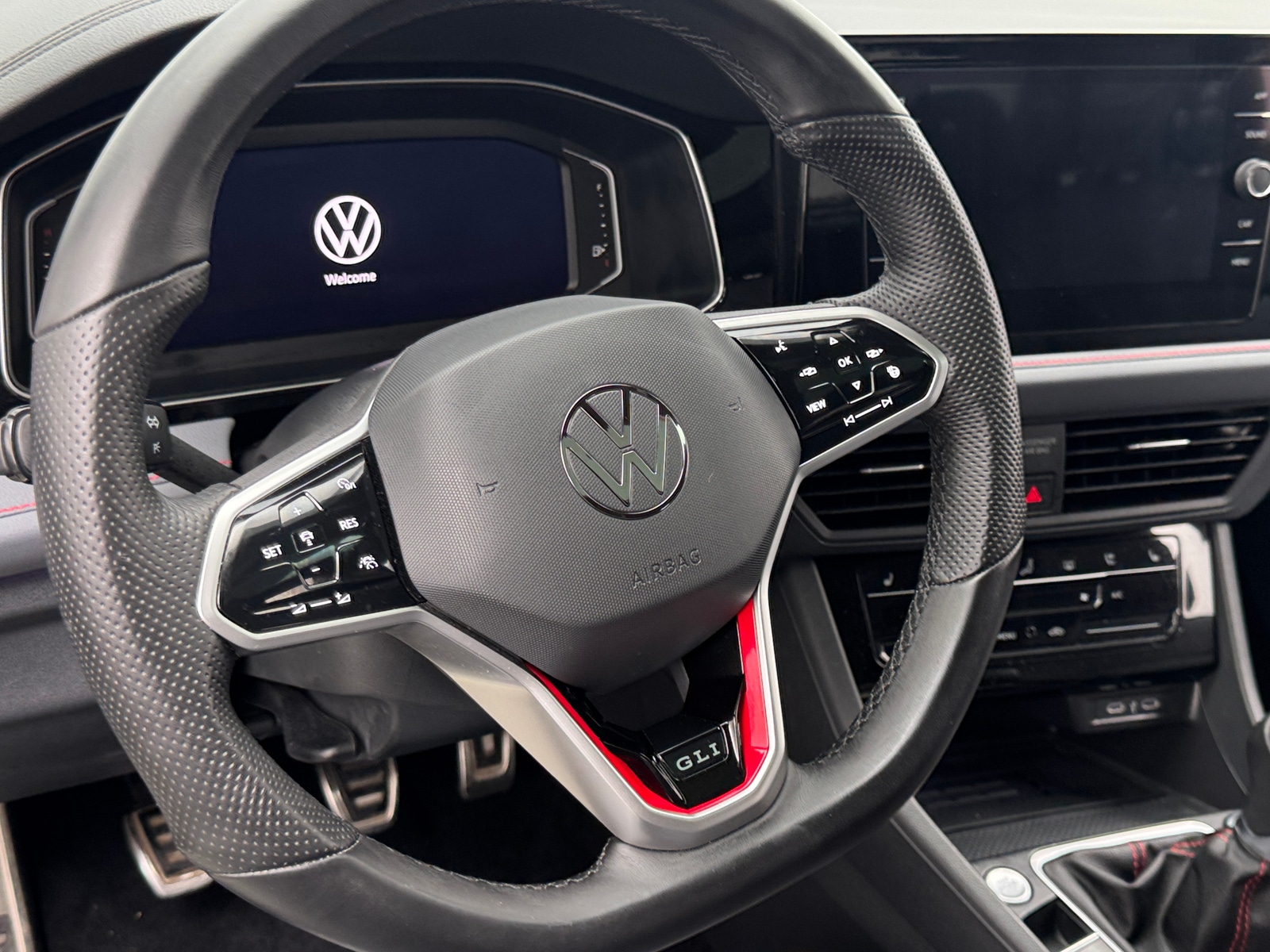 Thumbnail: 2025 Volkswagen Jetta - 4
