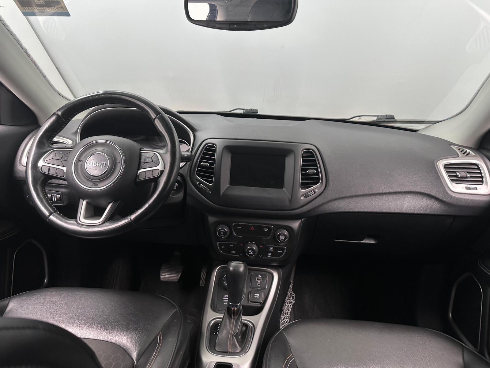 Thumbnail: 2018 Jeep Compass - 3