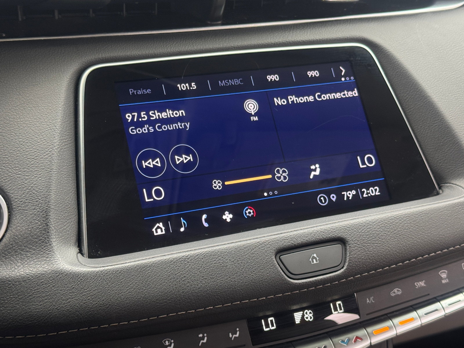 Thumbnail: 2023 Cadillac XT4 - 3