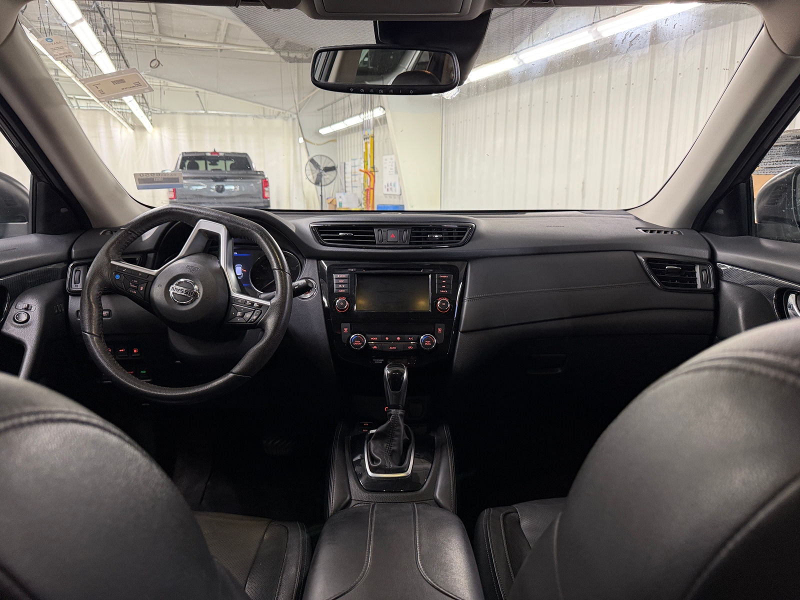 Thumbnail: 2020 Nissan Rogue - 2