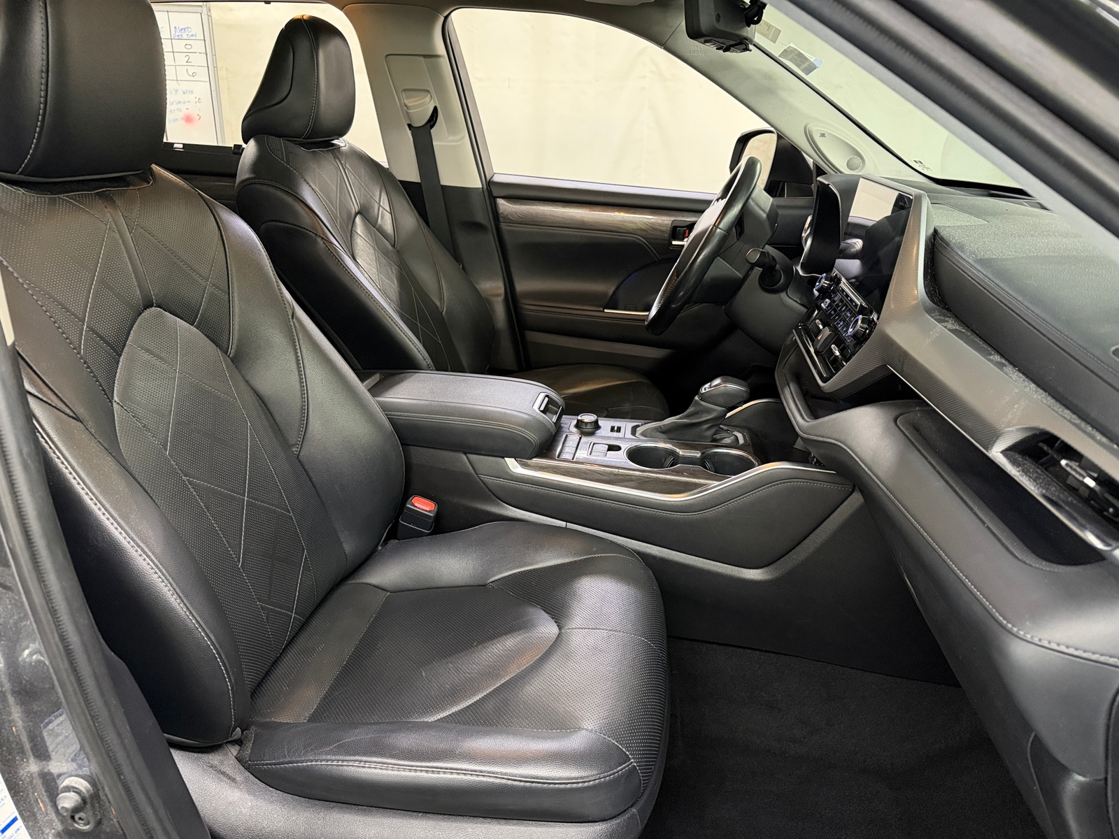 Thumbnail: 2021 Toyota Highlander - 2
