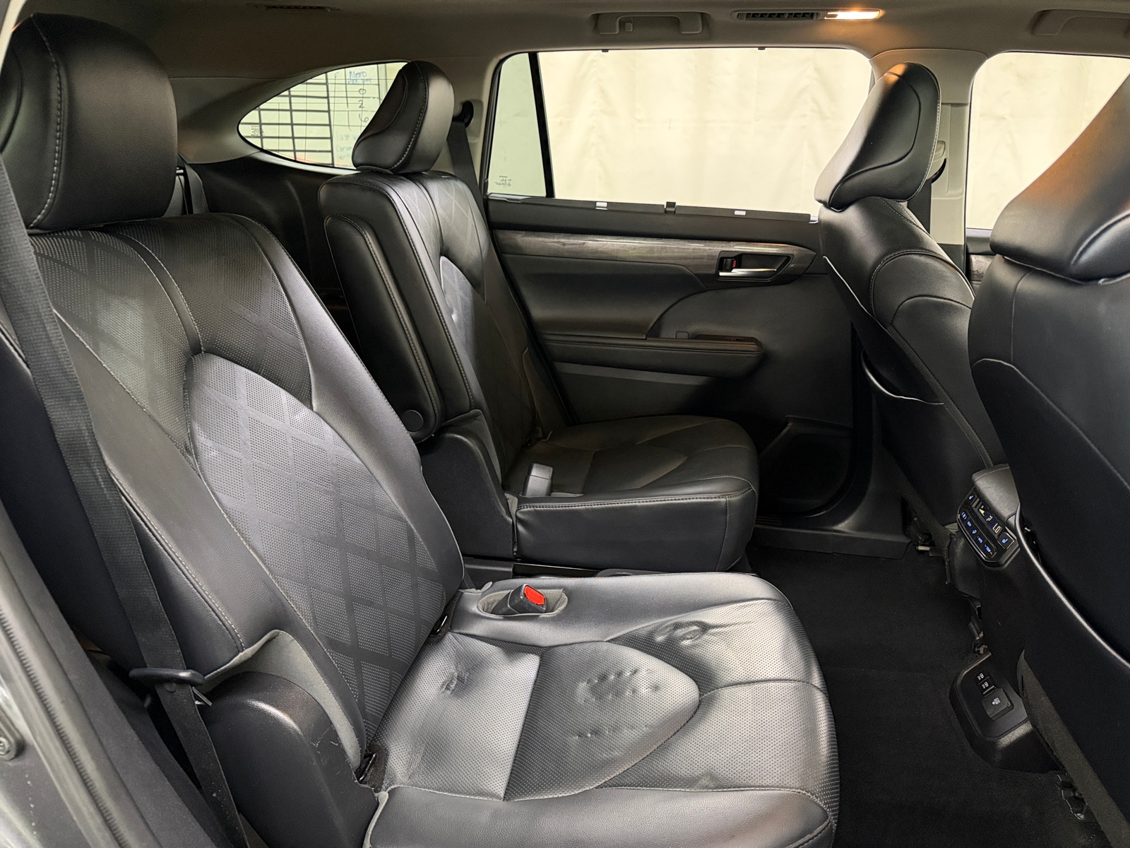 Thumbnail: 2021 Toyota Highlander - 6