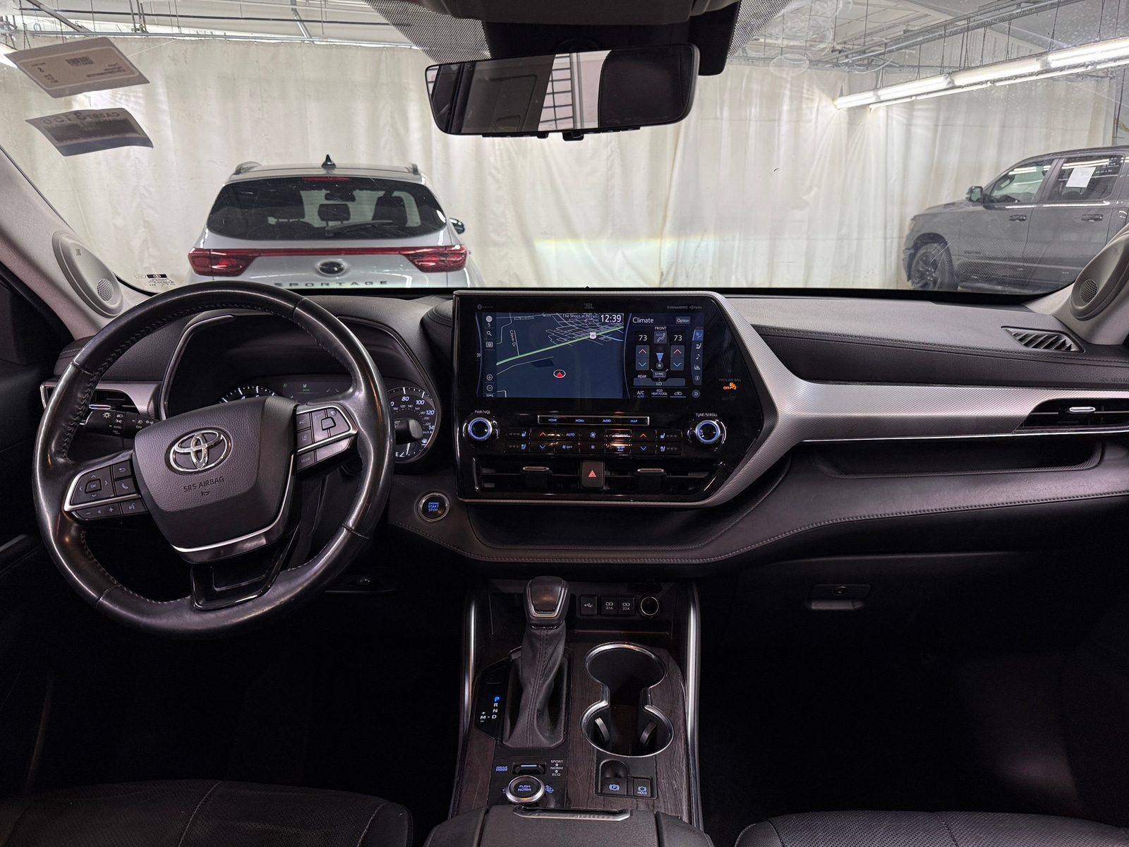 Thumbnail: 2021 Toyota Highlander - 3