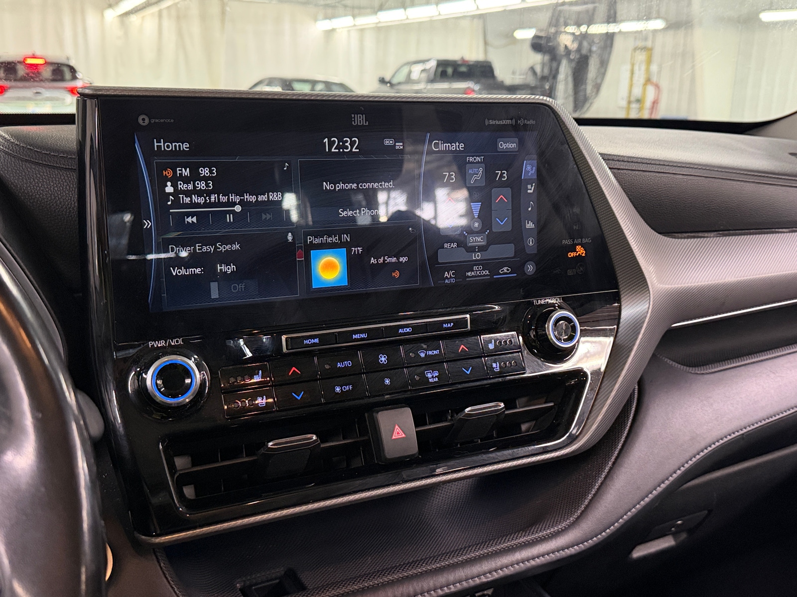 Thumbnail: 2021 Toyota Highlander - 4
