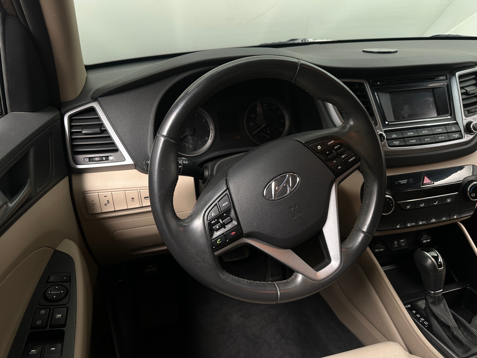Thumbnail: 2017 Hyundai Tucson - 5