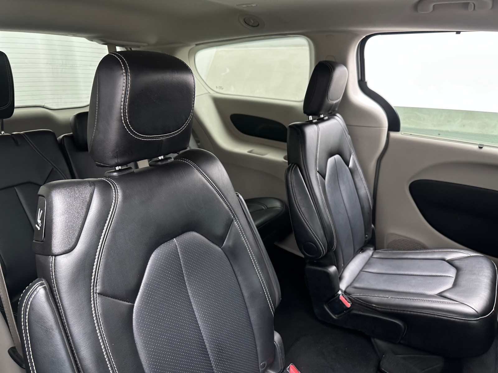 Thumbnail: 2024 Chrysler Pacifica - 5