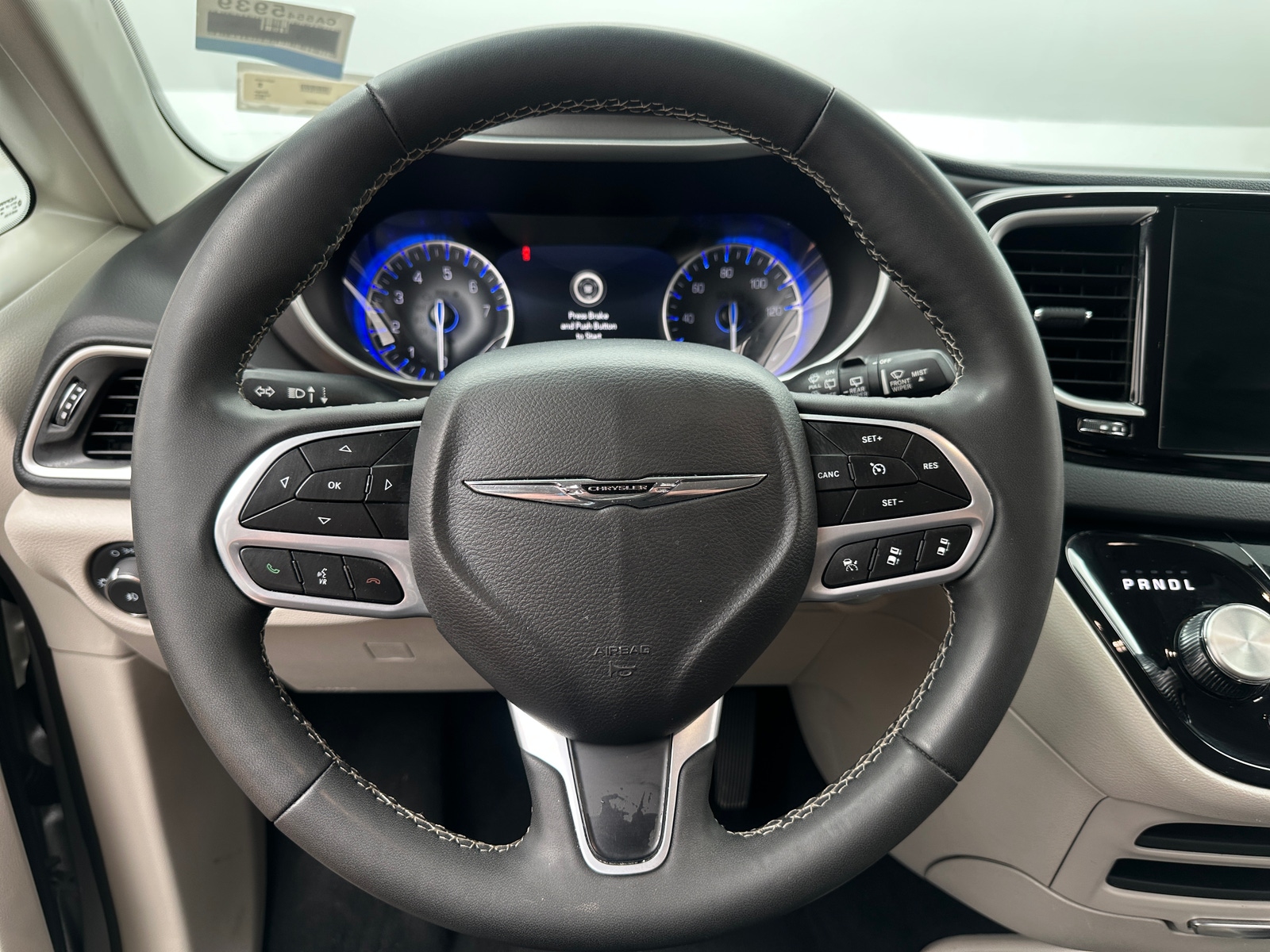 Thumbnail: 2024 Chrysler Pacifica - 4