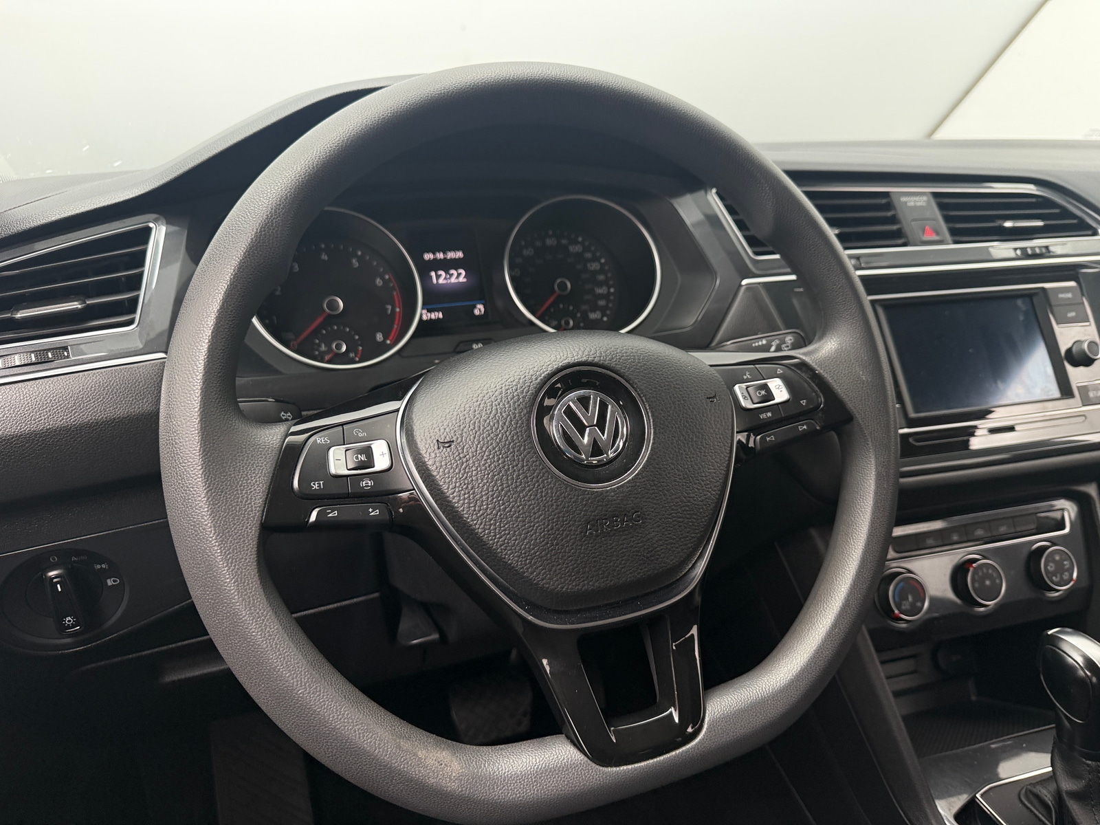 Thumbnail: 2019 Volkswagen Tiguan - 5