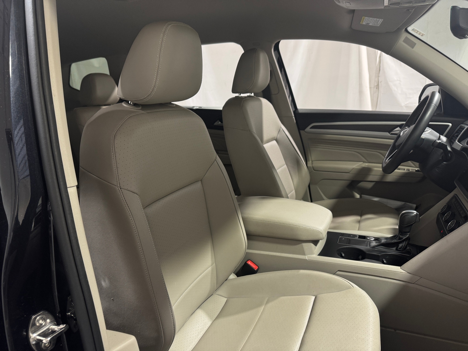 Thumbnail: 2021 Volkswagen Atlas - 2