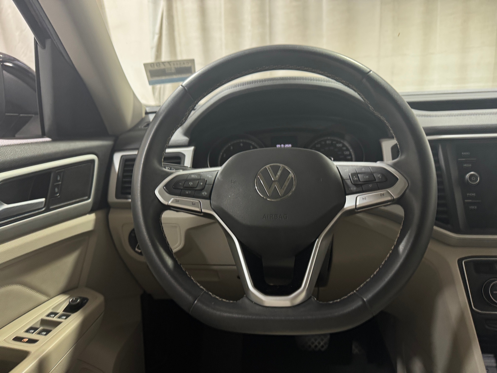 Thumbnail: 2021 Volkswagen Atlas - 5