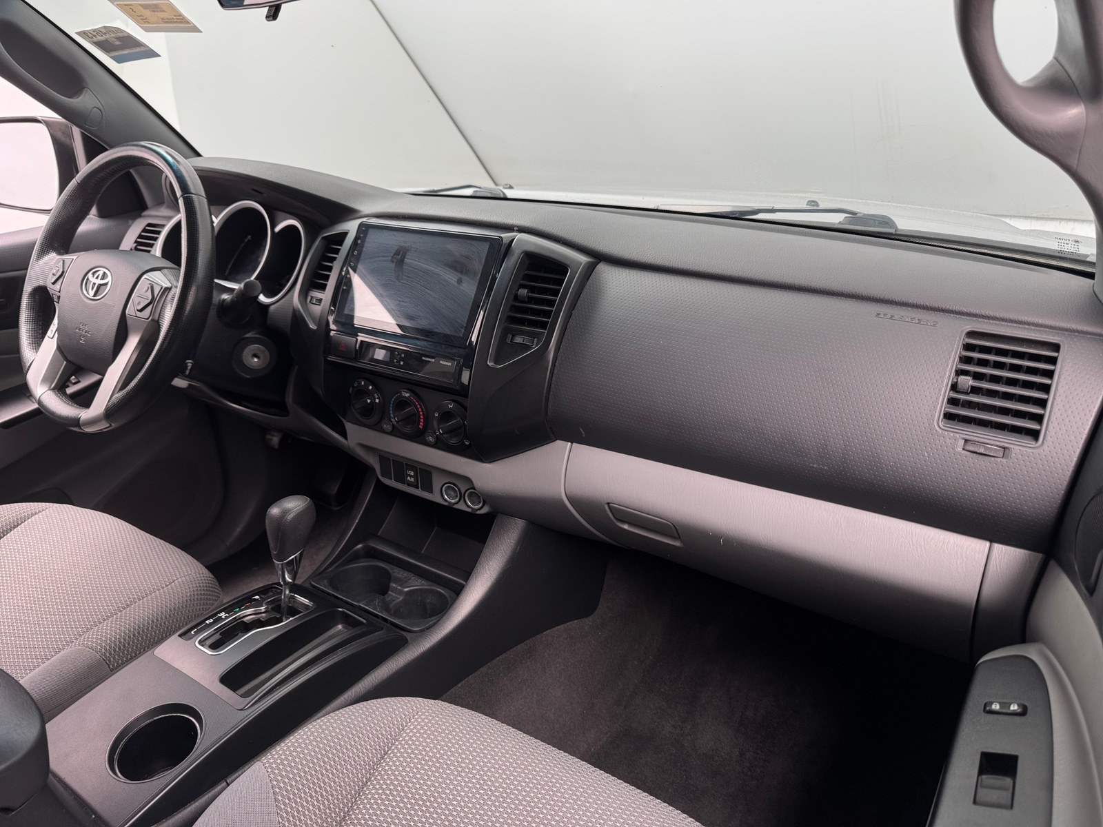 Thumbnail: 2014 Toyota Tacoma - 3