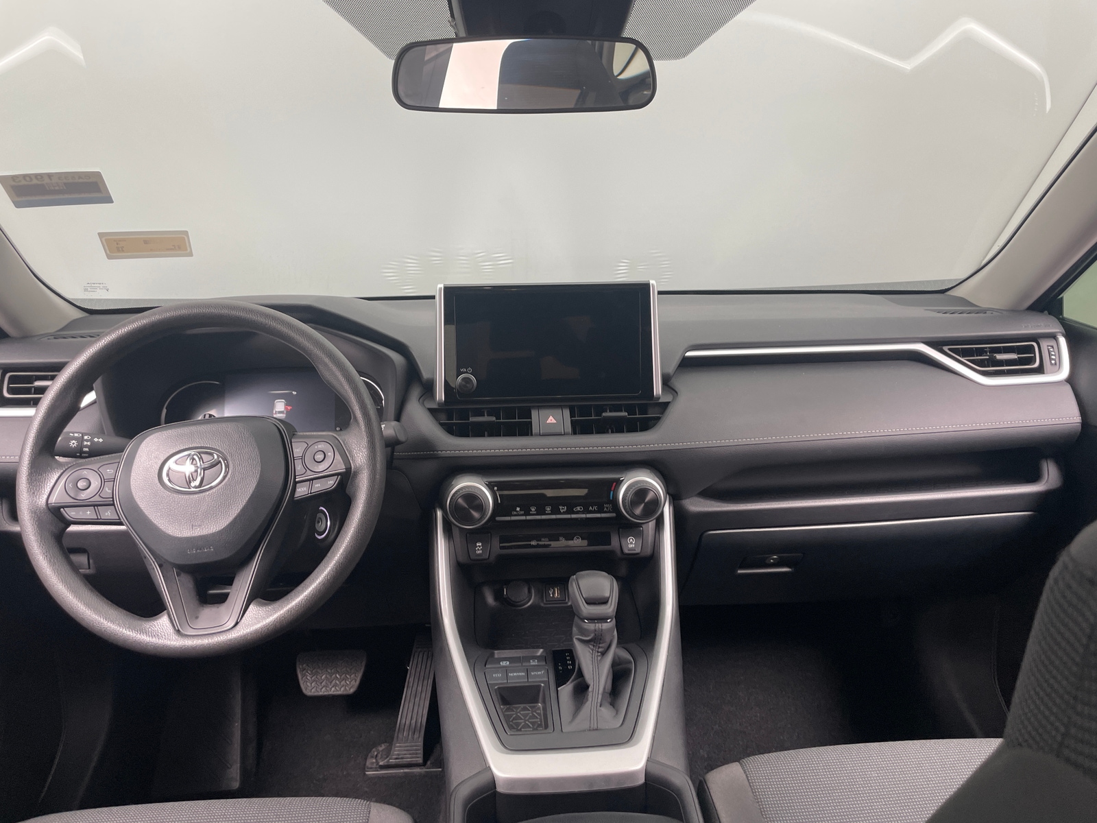 Thumbnail: 2025 Toyota RAV4 - 3