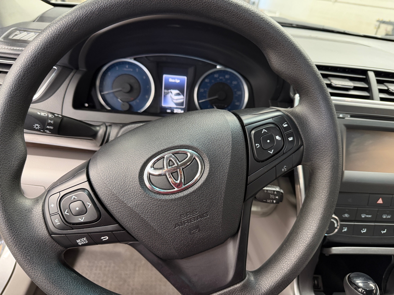 Thumbnail: 2017 Toyota Camry - 5
