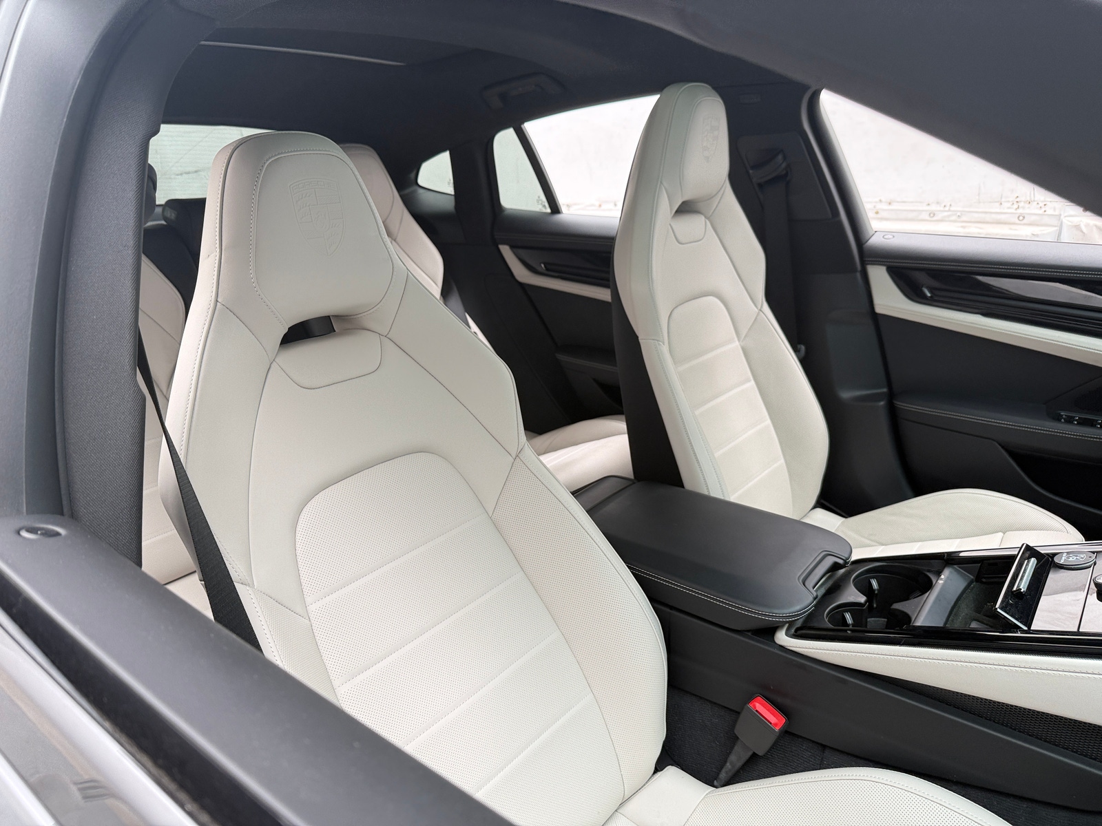 Thumbnail: 2025 Porsche Panamera - 2
