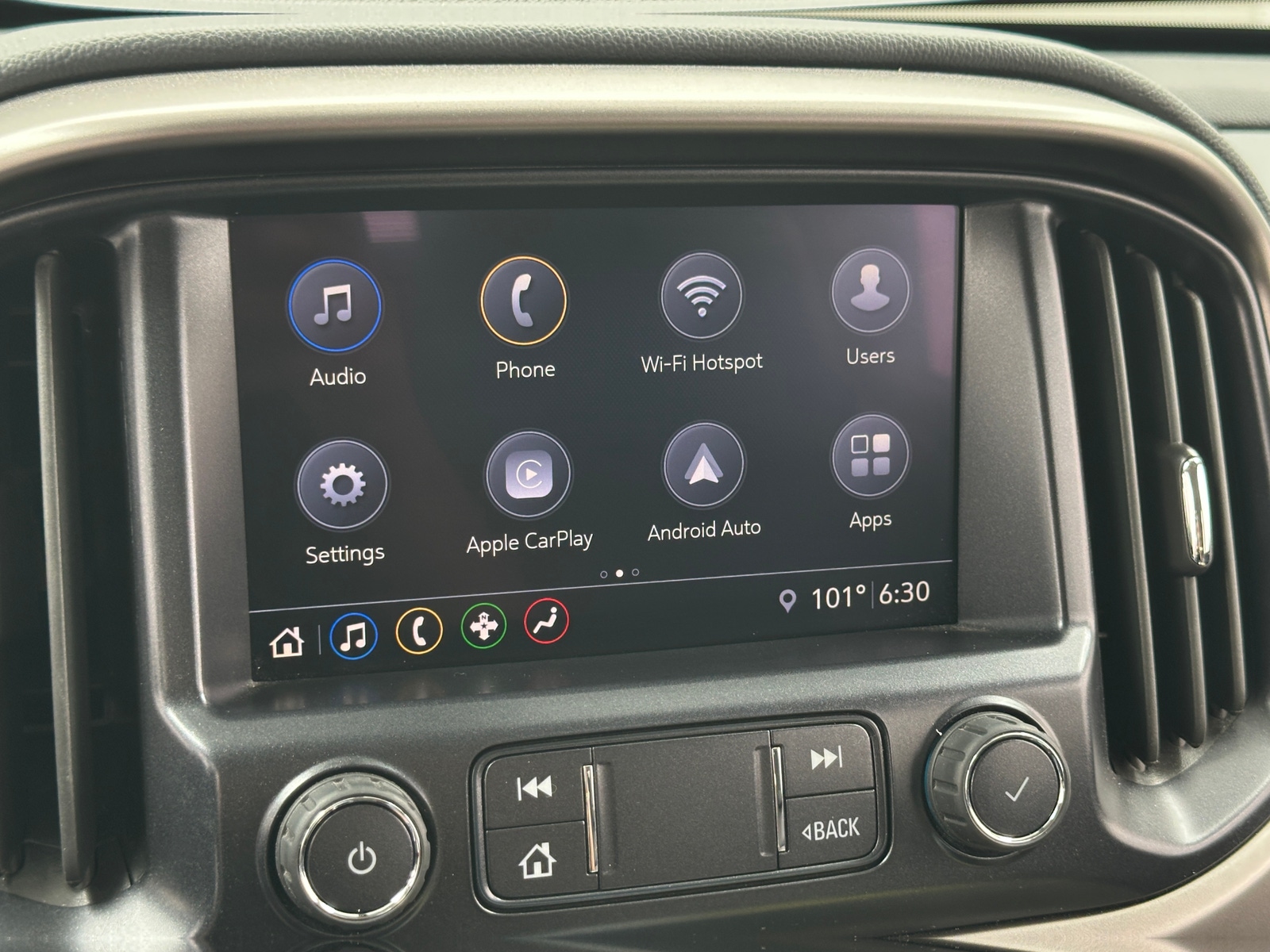 Thumbnail: 2020 Chevrolet Colorado - 3