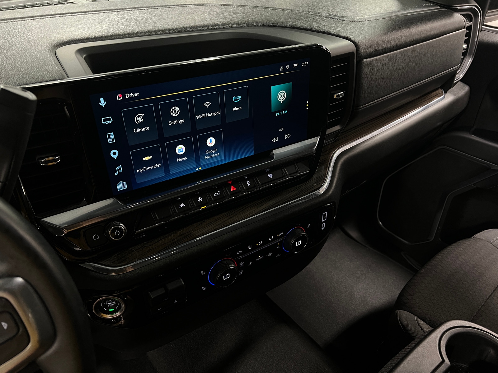 Thumbnail: 2025 Chevrolet Silverado 1500 - 4