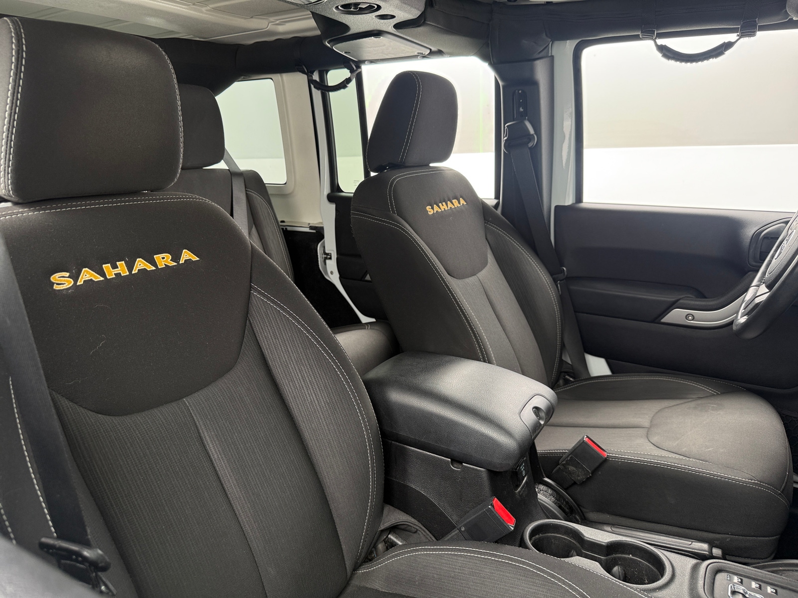 Thumbnail: 2015 Jeep Wrangler - 2