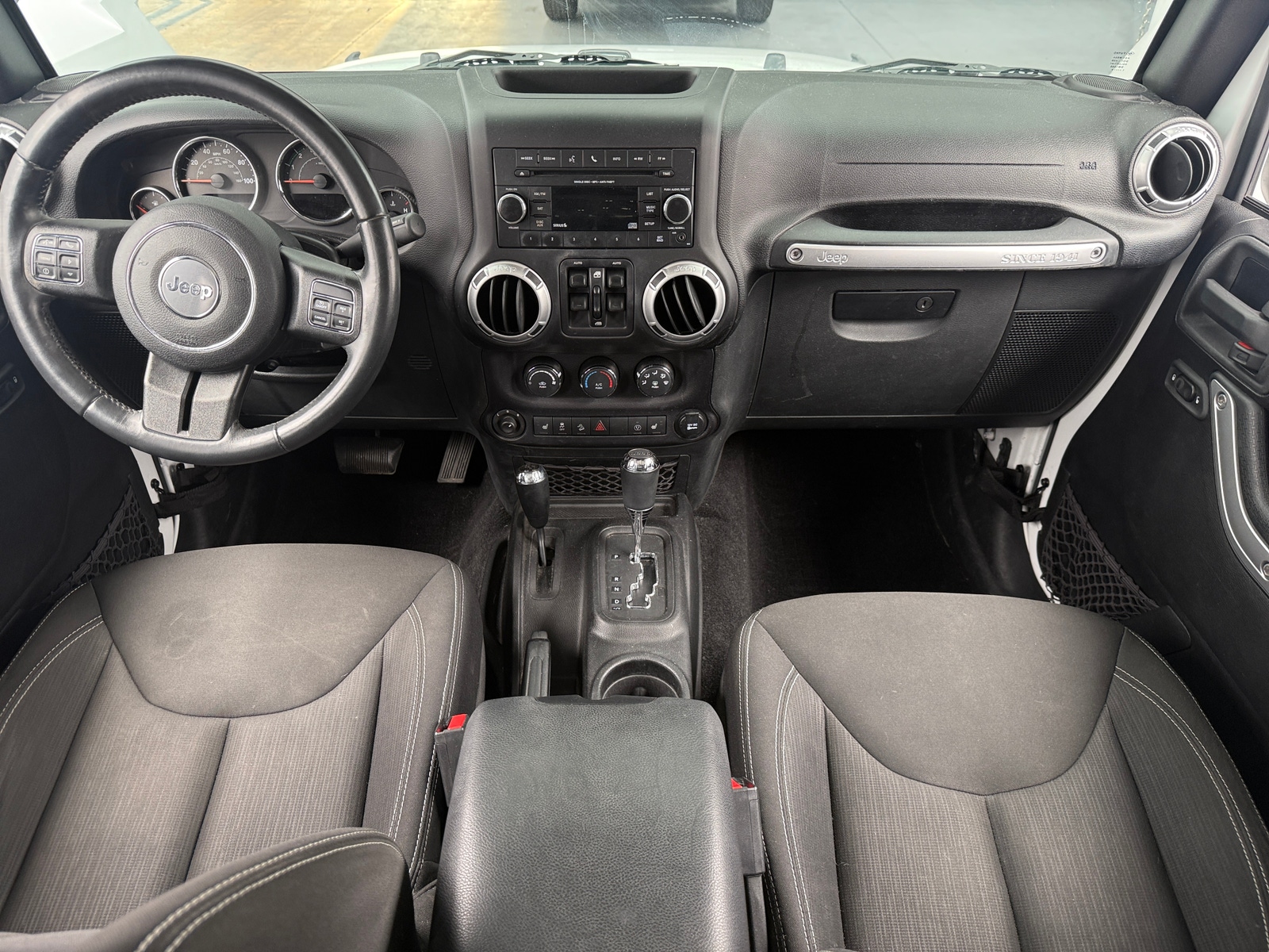 Thumbnail: 2015 Jeep Wrangler - 3