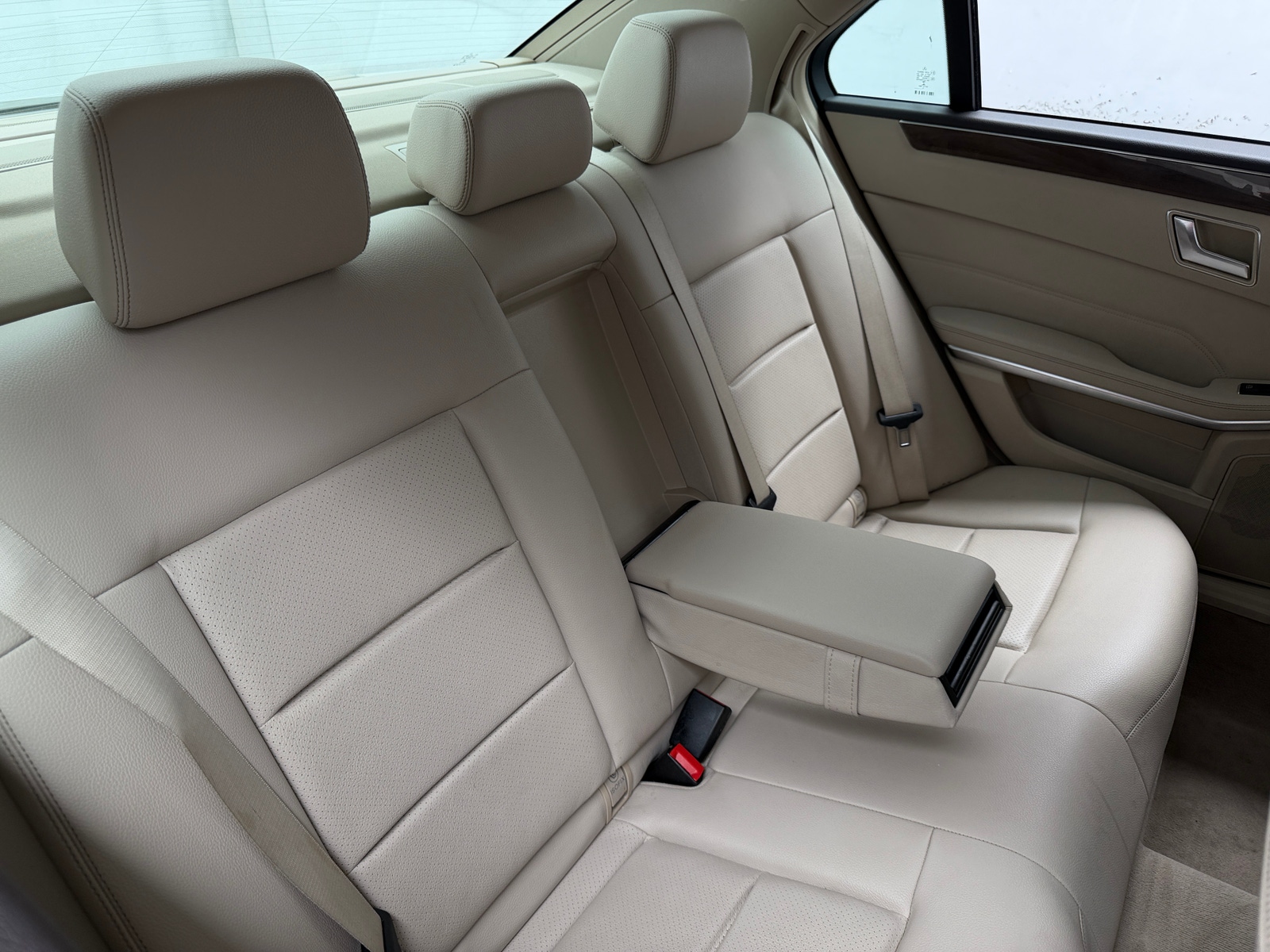 Thumbnail: 2014 Mercedes-Benz E-Class - 5