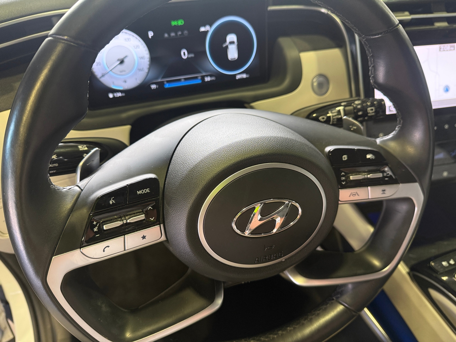 Thumbnail: 2022 Hyundai Tucson - 4
