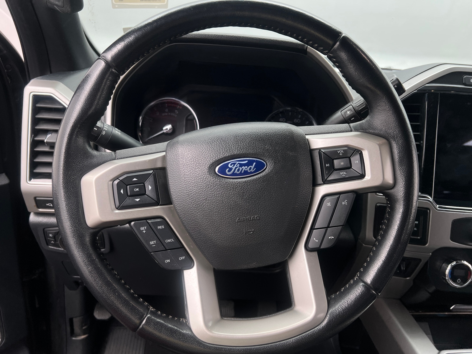 Thumbnail: 2022 Ford Econoline - 4