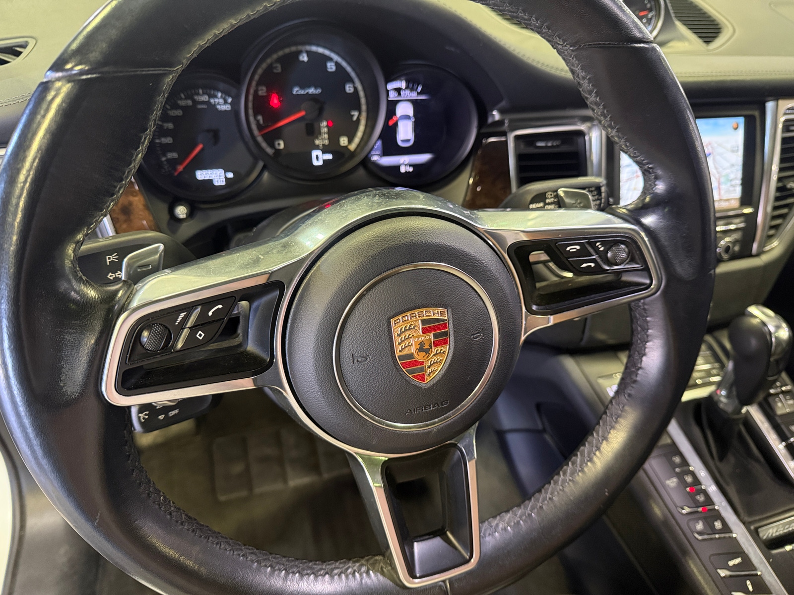 Thumbnail: 2015 Porsche Macan - 4