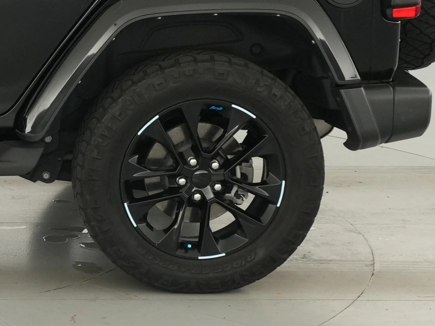 2022 Jeep Wrangler Unlimited Sahara 4XE - Photo 17