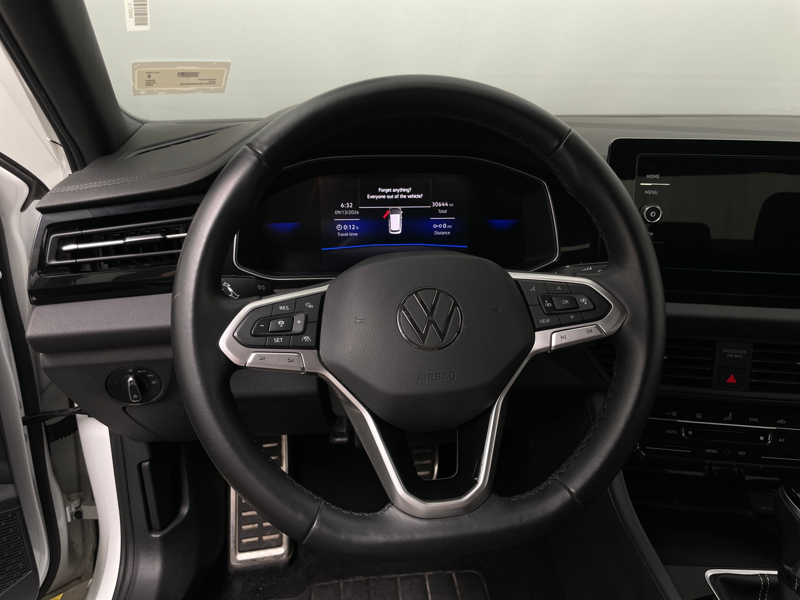 Thumbnail: 2025 Volkswagen Jetta - 5
