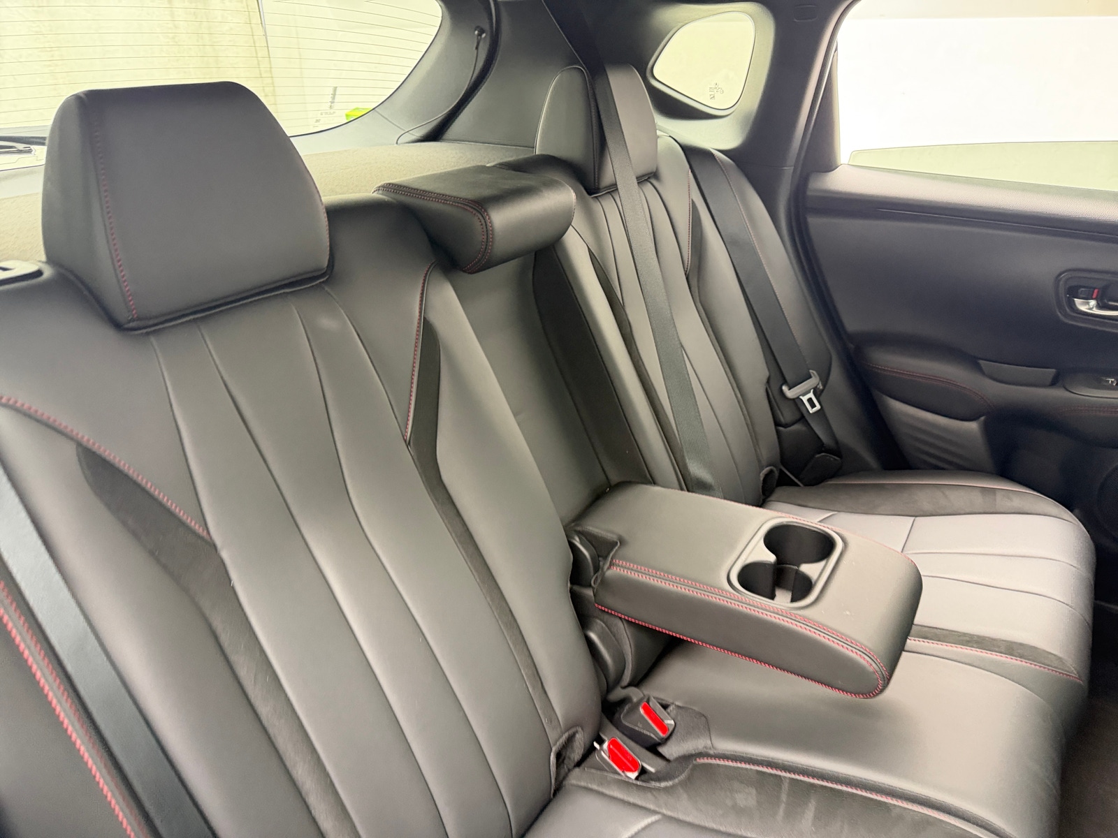 Thumbnail: 2025 Acura ADX - 5