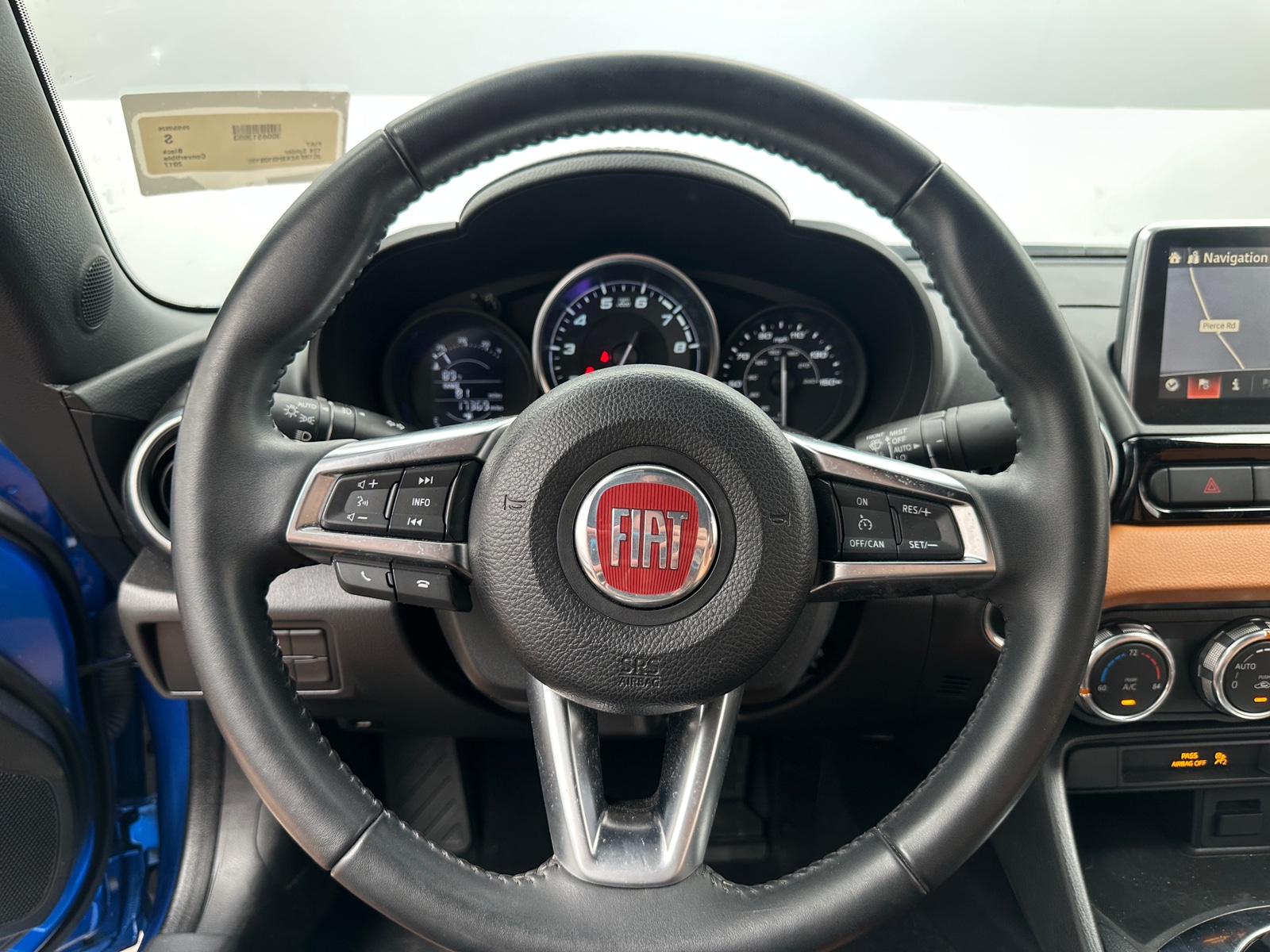 Thumbnail: 2017 Fiat 124 Spider - 3