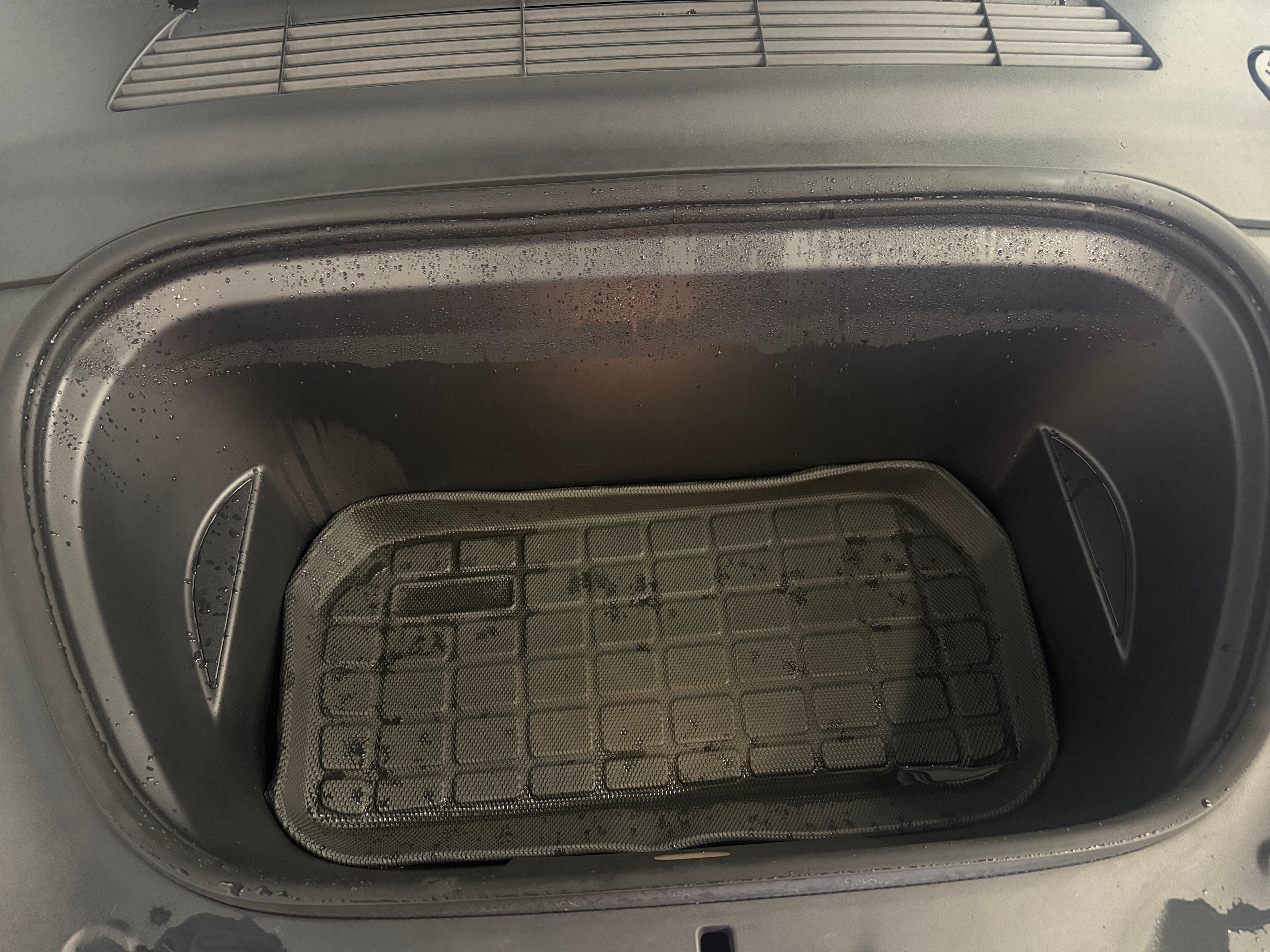 Used 2024 Tesla Model Y Long Range with VIN 7SAYGDEE5RA238693 for sale in Auburn, WA