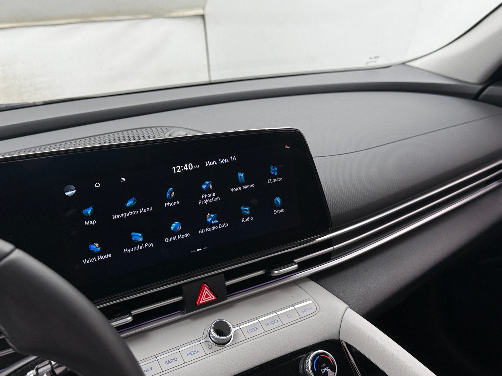 Thumbnail: 2025 Hyundai Elantra - 3