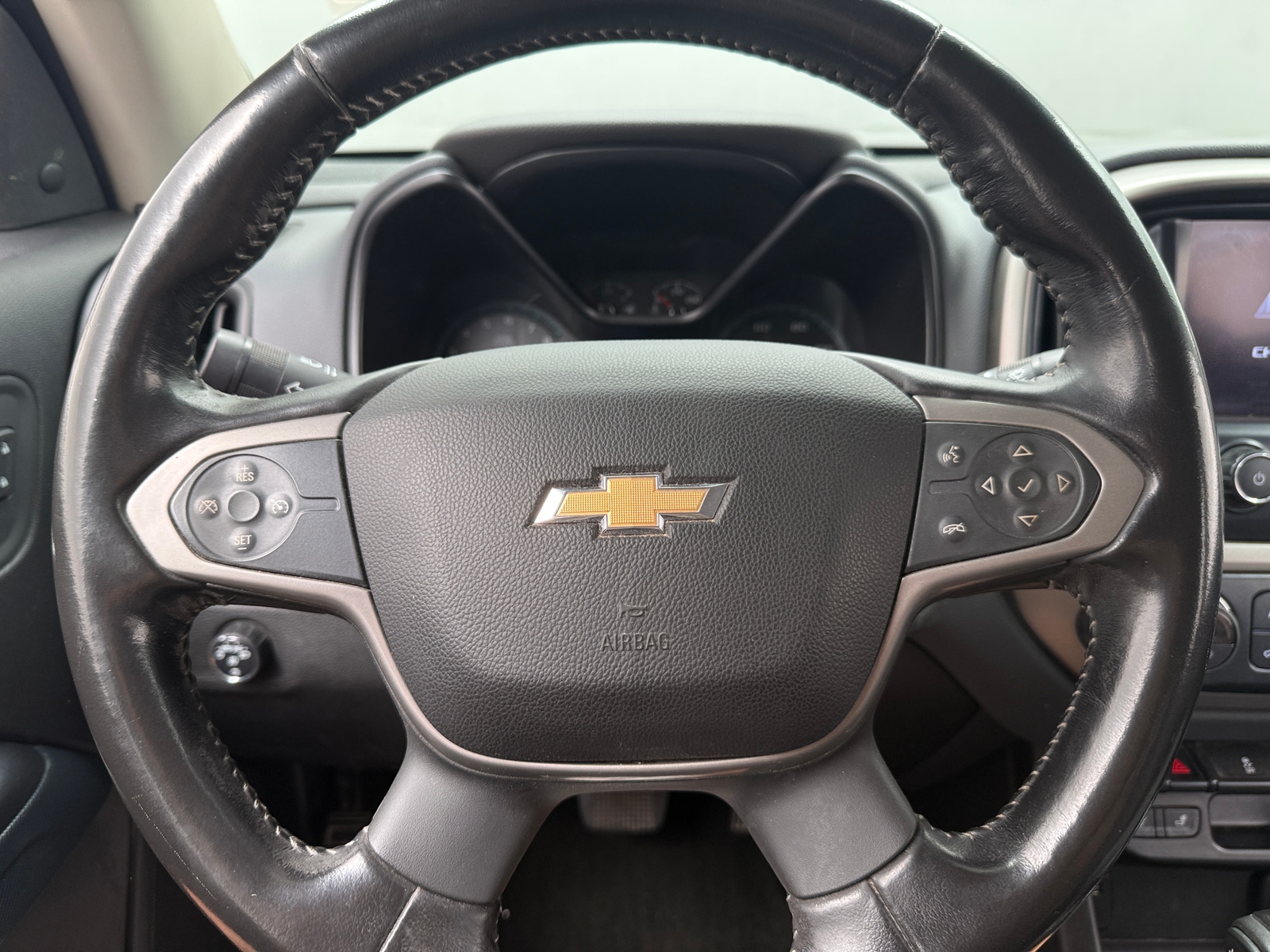 Thumbnail: 2017 Chevrolet Colorado - 4
