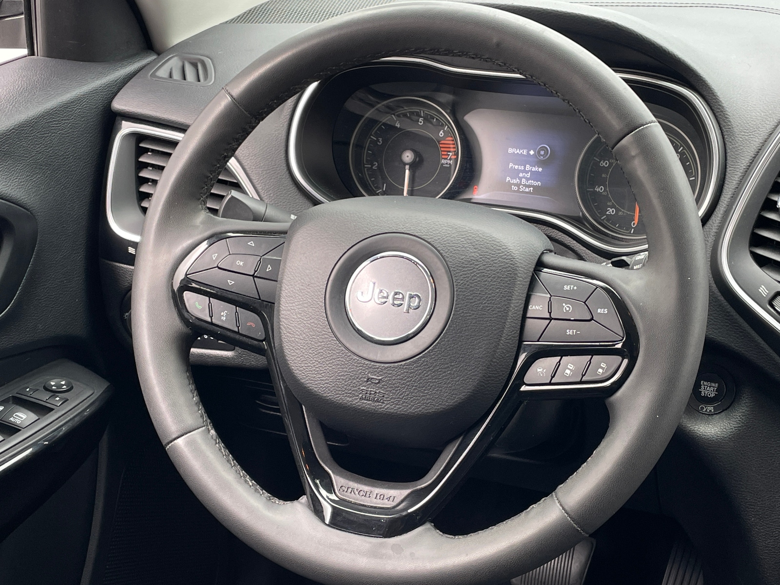 Thumbnail: 2023 Jeep Cherokee - 4