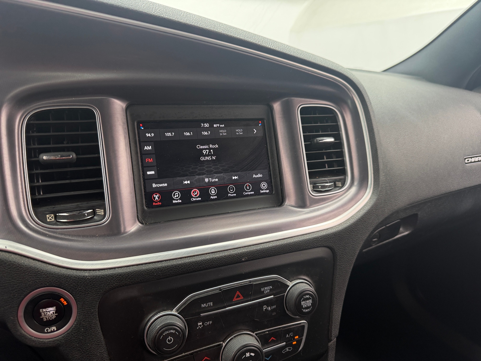 Thumbnail: 2020 Dodge Charger - 4
