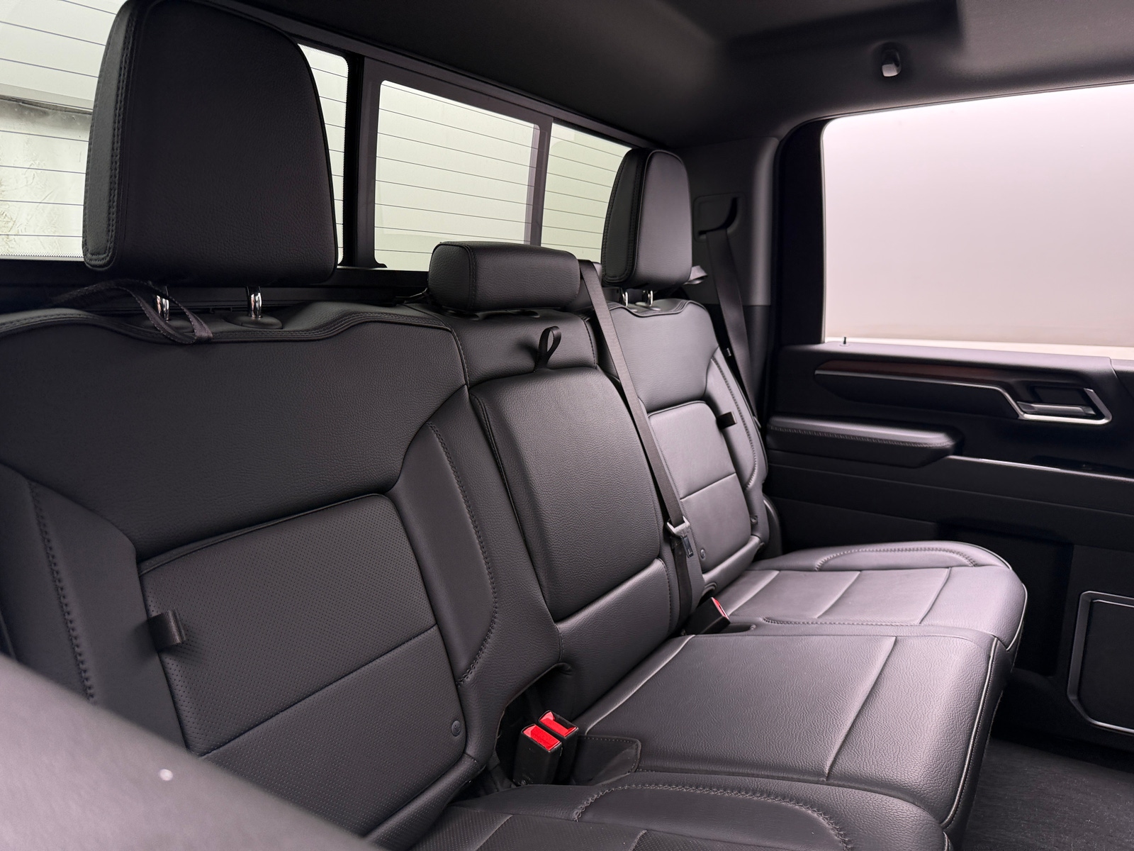 Thumbnail: 2025 GMC Sierra 2500 - 5