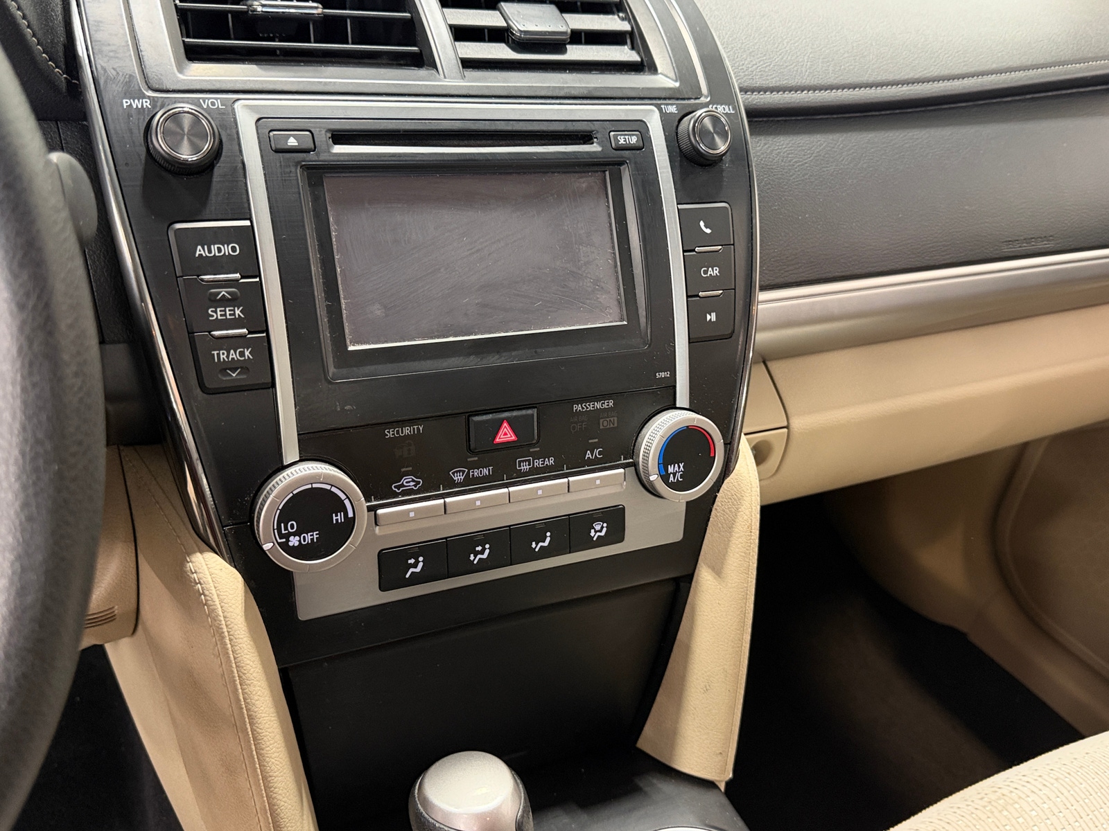 Thumbnail: 2012 Toyota Camry - 4