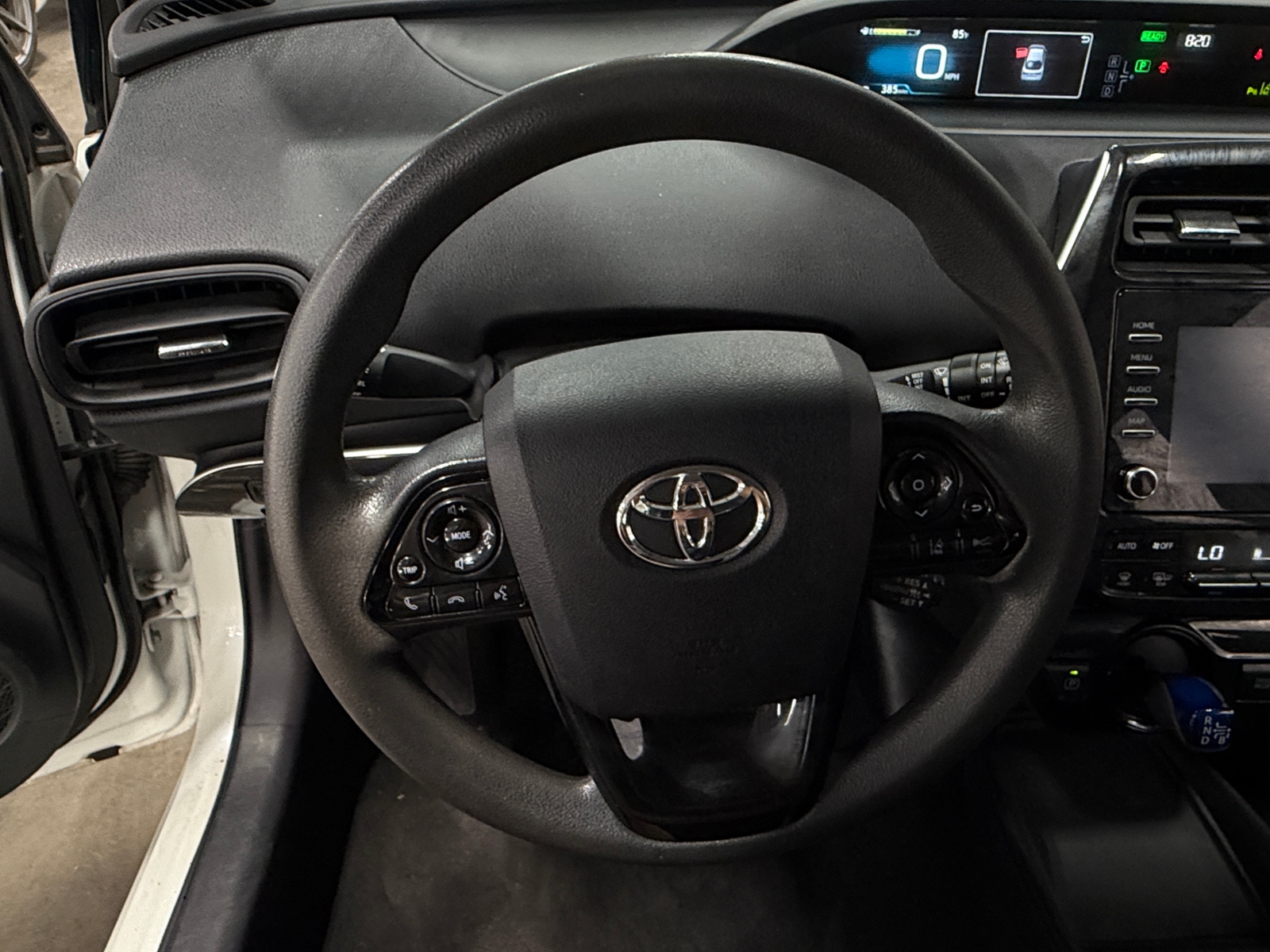 Thumbnail: 2020 Toyota Prius - 5