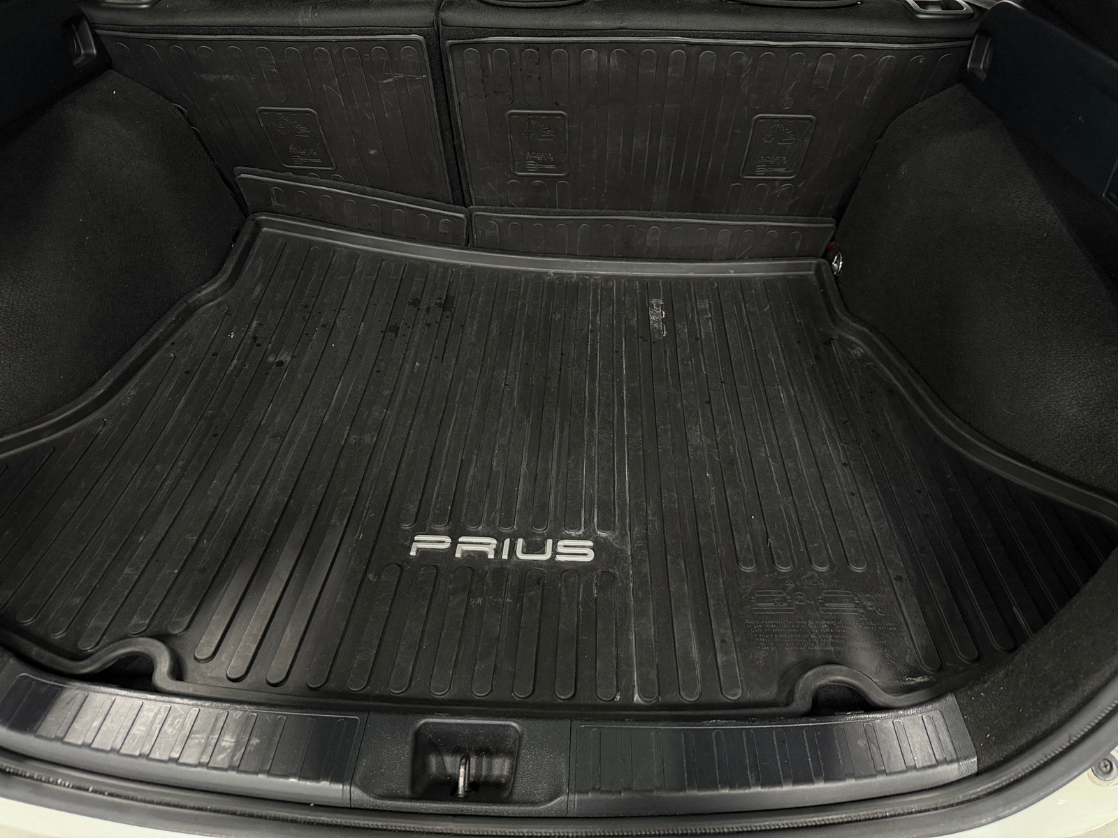 Thumbnail: 2020 Toyota Prius - 7